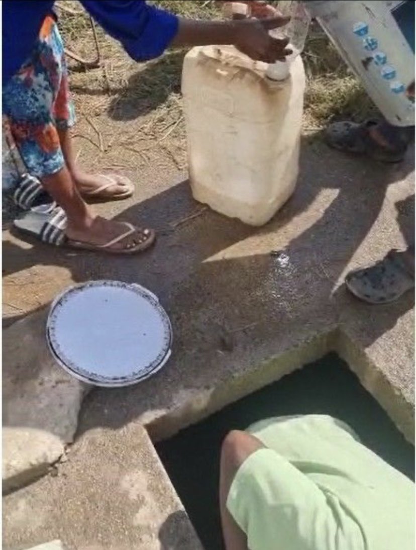 Rand_Water's tweet photo. 🚨REPORT VANDALISM🚨

Regrettably we have become aware of another incident of vandalism to our water infrastructure. Rand Water’s system that supplies water to the Germiston area was vandalised this afternoon. https://t.co/7Mtvmuqdb5