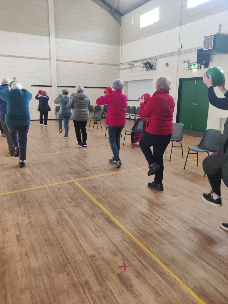 CorkSports's tweet photo. 🤩 Recent action from West Cork!

Over 670 participants now taking part in our Staying Fit For The Future Programmes across 35 city &amp; county venues!

ℹ️ Read more about the programme here: https://t.co/lepFTgOfZd https://t.co/J3Rrip7Ysl