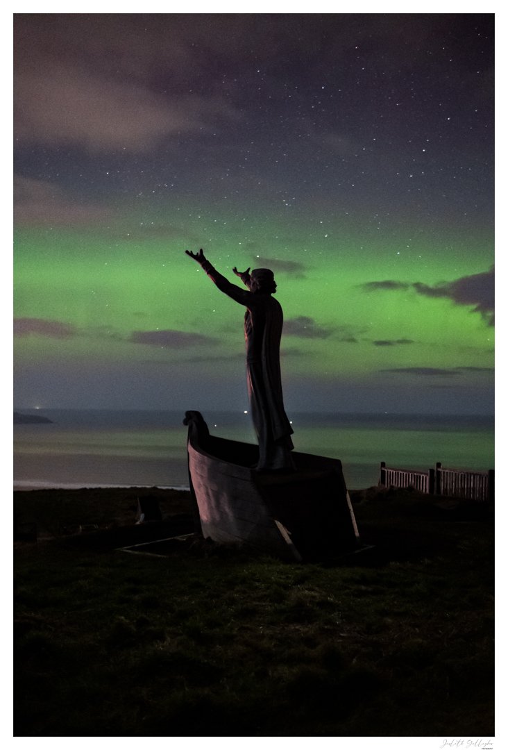 Manannán mac Lir ('son of the sea') beckoning to the skies awash with the green of the aurora

@barrabest @WeatherCee @geoff_maskell @RTEToday

#Astrophotography #IrishFolklore #nightsky #ireland