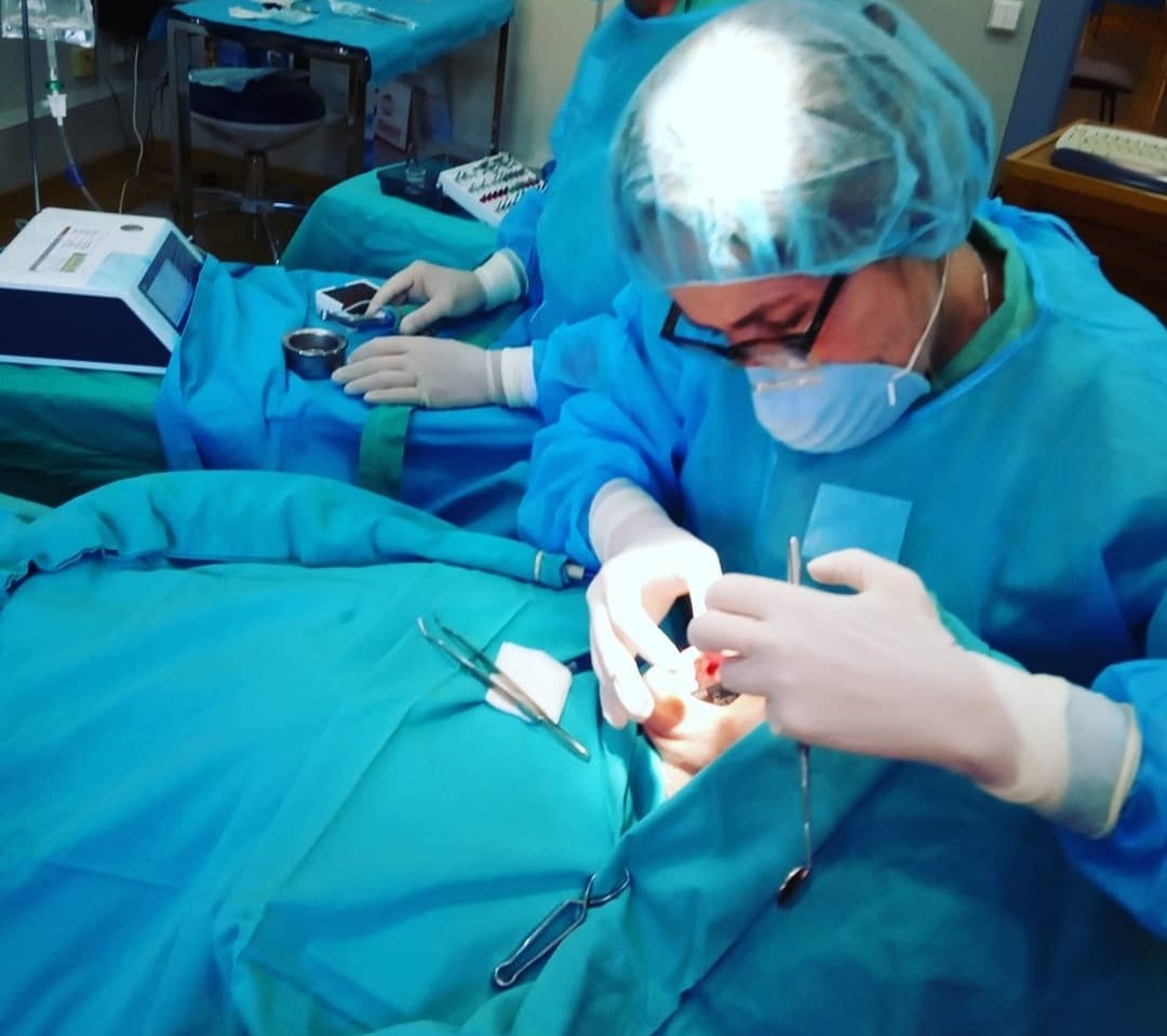 Drakimdds's tweet image. 3,2,1 Now open wide.#dentalfetish