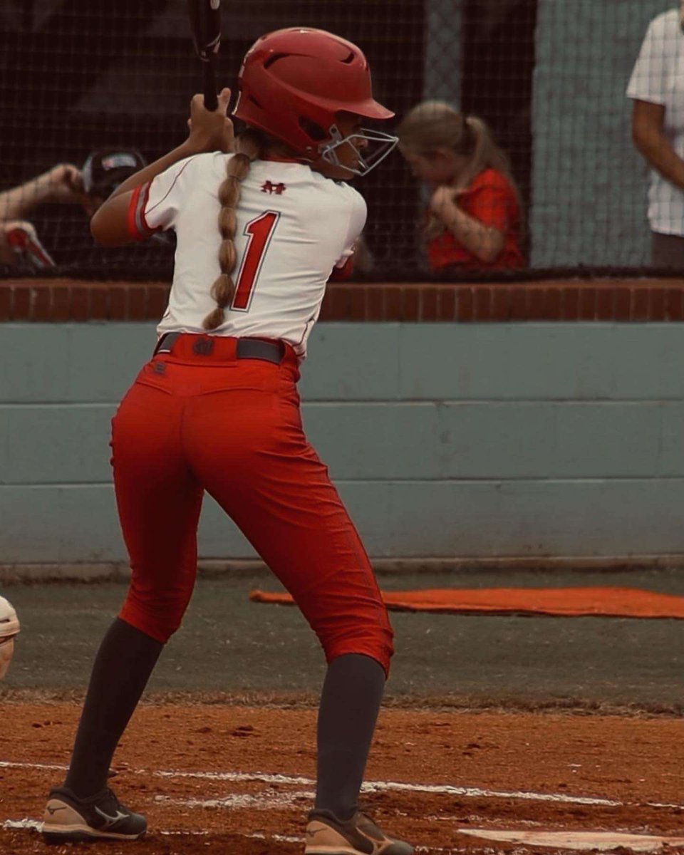 KelleyEc's tweet photo. We are very excited to be adding this speedy outfielder/middle infielder to our roster. LT is a major threat on the base path with her speed and ability to read pitches. She is very coachable and we are looking forward to seeing what  the future holds for her. https://t.co/HGUAlPlaS3