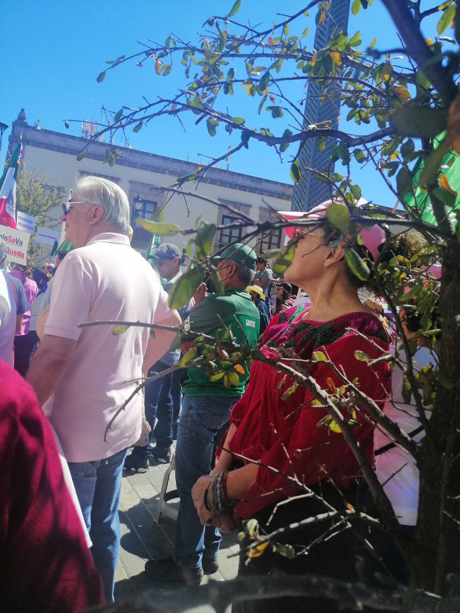 <a href="/JuanJose_SAMA/">SAMA</a> <a href="/RazaCero/">razacero</a> <a href="/fernandomdas/">Fernando Miranda</a> Pues nosotros hicimos que se moviera Rocio Manzano,de corrupta y rata no la bajamos y se hizo la loquita y se movio de lugar,buscan validarse como demócratas cuando lo que son unos rateros, corruptos