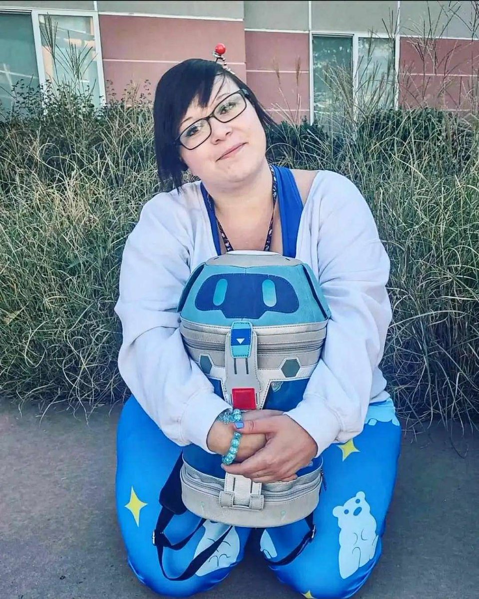 MoogleCass's tweet photo. #mei #meioverwatch #mei #artist #gamer @streamer #twitchTV #twitch #gamergirl #cosplay #overwatchcosplay #animebanzai #utah https://t.co/n1wWn69By2