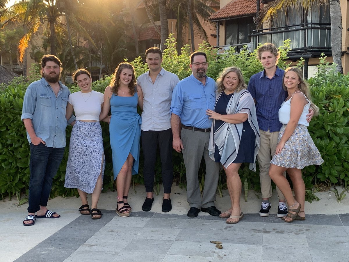 BevSuntjens's tweet photo. The big paycheck of parenting is getting to see who your kids are becoming as adults, and who they choose to be with. I feel like I got a huge bonus this week, spending time in Mexico with all of these amazing humans. So so blessed! https://t.co/IiJLEpydZ8