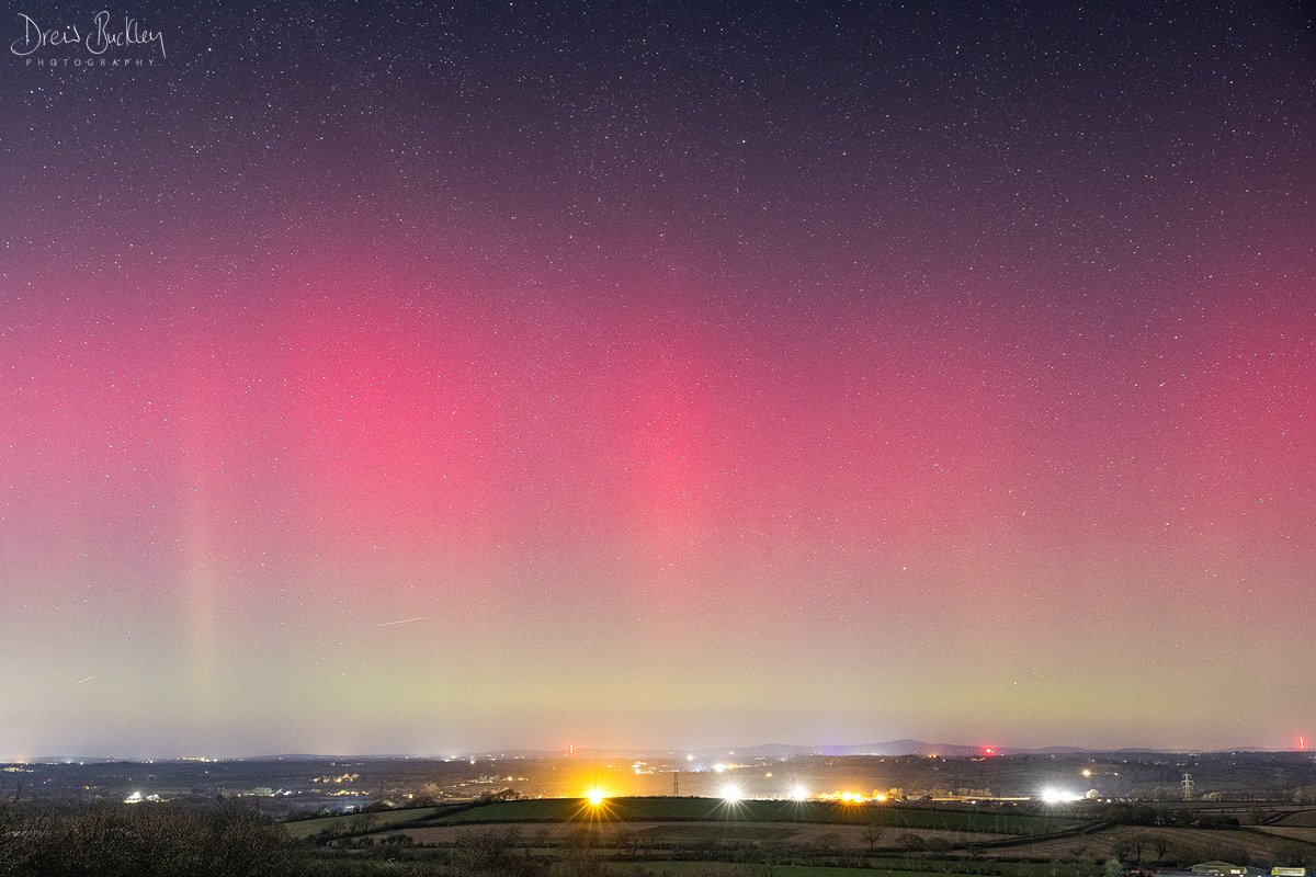 Aurora in Pembrokeshire 😍

It doesn't happen often this far south but some great displays tonight, which came and went over a very cold few hours. All single frames, foreground is illuminated by the bright moon

#aurora #wales #visitwales #pembrokeshire #carewcastle