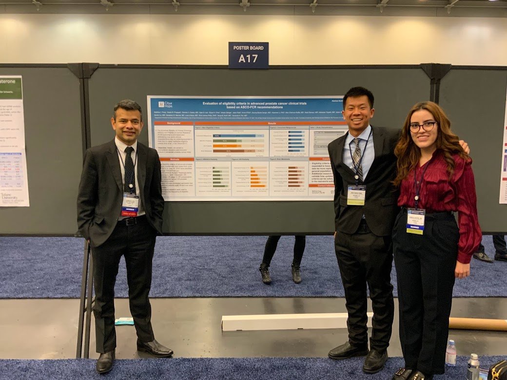 montypal's tweet photo. Gotta say that #GU23 was one of my fav @ASCO mtgs yet, with dear friends @neerajaiims & @KidneyCancerDoc flanking the agenda w practice-changing studies in #prostatecancer & #kidneycancer, respectively. Was also super proud of my incredible team (@EbrahimiHedyeh @NazliDizman @crisbergerot @arafflemd @ZeynepZengin @DVCastro_) several of whom got @ConquerCancerFd merit awards (grateful to @RCCadvocate & @kcCURE for the opportunity to present some terrific data around #nutrition/#supplements). Representing some of the youngest of my crew, #SwetaPrajapati @UCIrvine & #MatthewFeng @pomonacollege held their own in the poster sessions - not bad for students early in their college career!