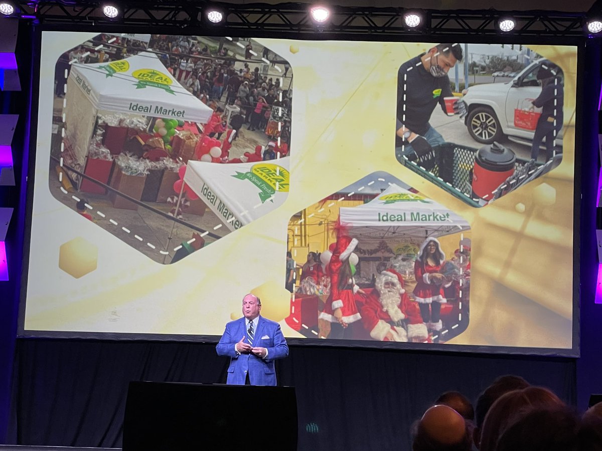 <a href="/KCCorp/">Kimberly-Clark Corp.</a> Denny Belcastro presents the Peter J Larkin Community Service Reward to <a href="/IdealMarket/">Ideal Market</a> at #NGAShow23 @NGAShow2023