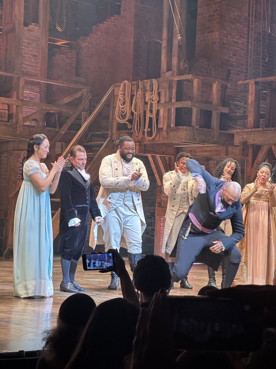 KatWall's tweet image. ⁦The fabulous ⁦@NikkyWalks⁩ takes his last bow as #AaronBurr, and I was in the room where it happened. #Hamilton #ThankYou Sir.
