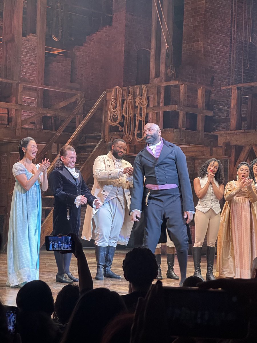 KatWall's tweet image. ⁦The fabulous ⁦@NikkyWalks⁩ takes his last bow as #AaronBurr, and I was in the room where it happened. #Hamilton #ThankYou Sir.