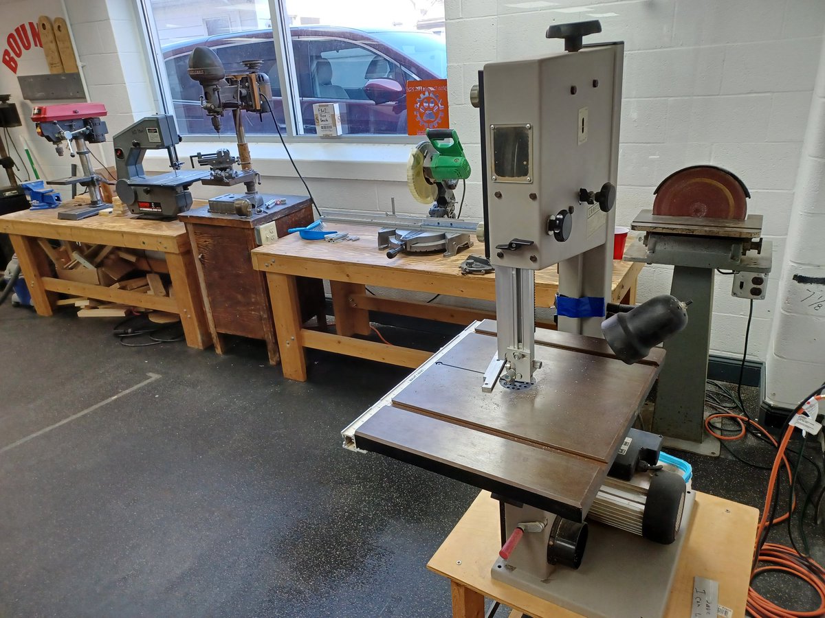 Thanks to the Krypton Cougars Team 2539 Robotics Club and David Walker for hosting an open house and showcasing the student built robots. team2539.com