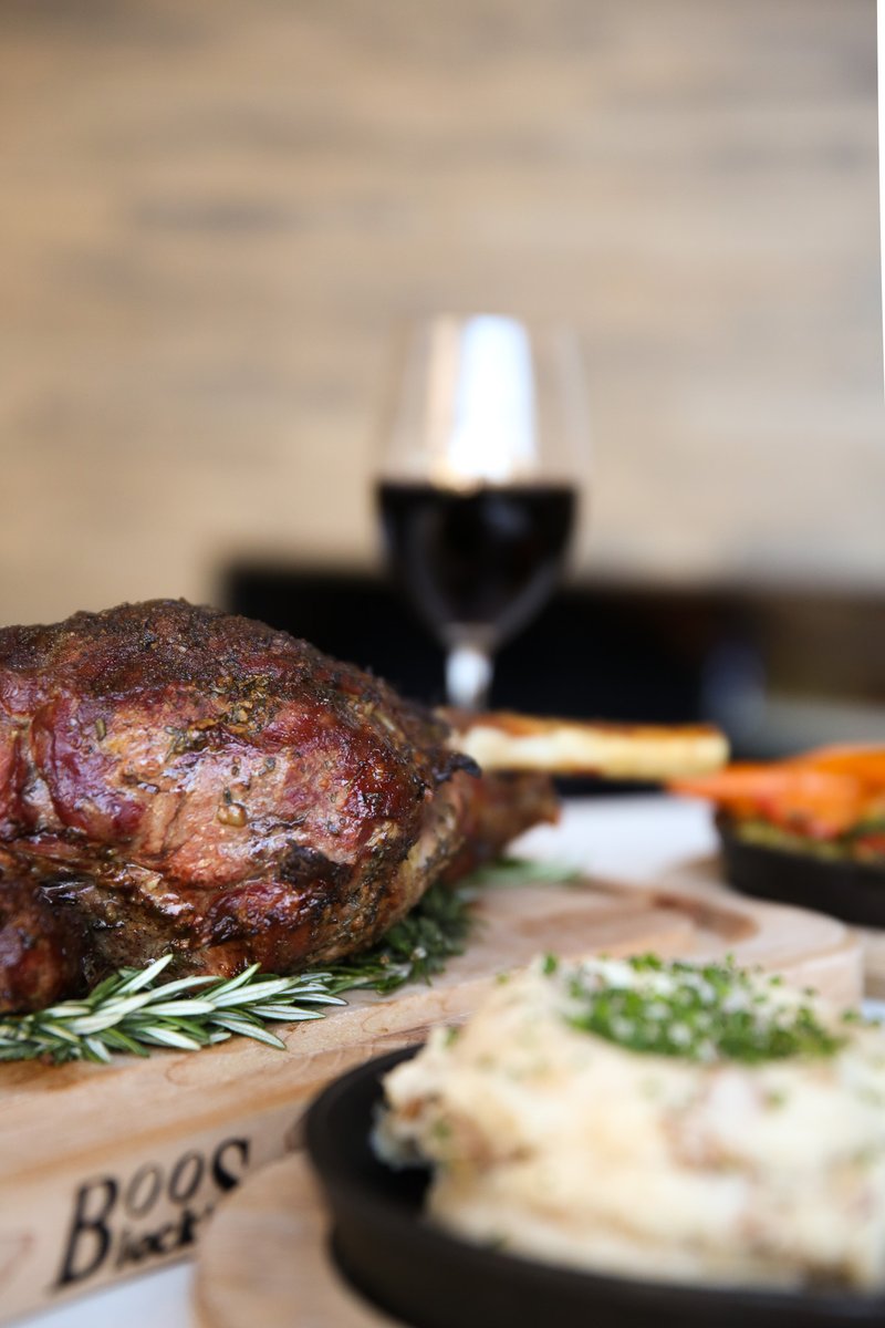 Savour a sizeable Smoked Leg of Lamb every Sunday in March and April during our Sunday Supper Series. Each hearty helping includes red-skinned mashed potatoes, market vegetables, mint salsa verde, and red wine jus. 

Reservations at the link in bio. #DineH2