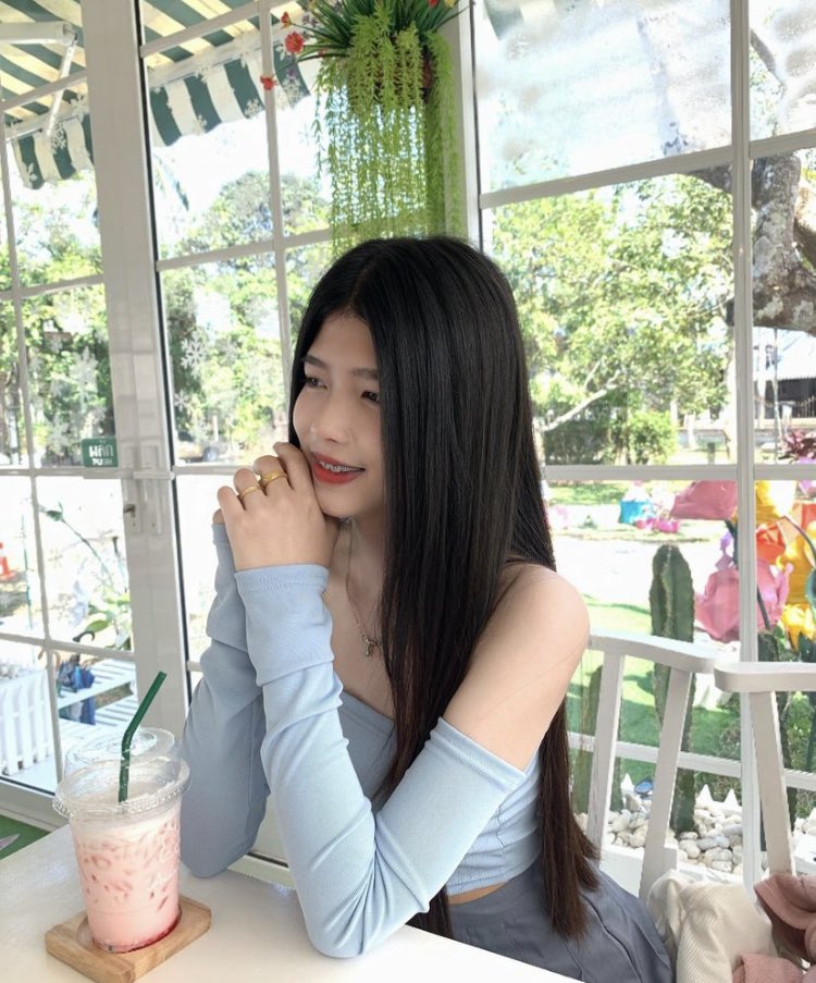 cha_xo25's tweet photo. อยากมีผู้ใหญ่ใจดีสัก2-3คน #วคสุราษฎร์  #สุราษฎร์ธานี https://t.co/dPWlljFIqP