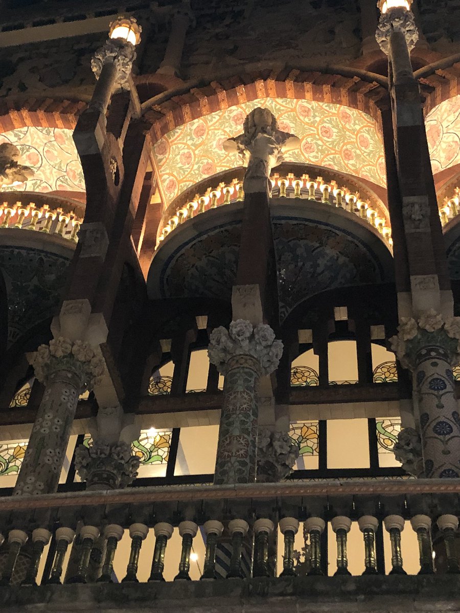 diana_coll's tweet image. So here we are Barcelona ❤️🌴 #Chill #bythefire #MWC2023 #BCN