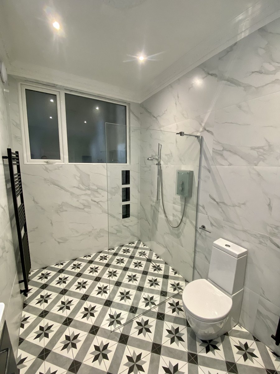 RCBPlumbing's tweet photo. Recent project completed in SW16 full wet room installed in a Victorian house,mirrored feature wall,double basins with @hib_bathrooms mirrors @saneuxbathrooms,designed and supplied by Anthony @alltileceramics, electric UFH,another happy customer #rcbplumbing #bathrooms #design https://t.co/Ulkbcv9gTc