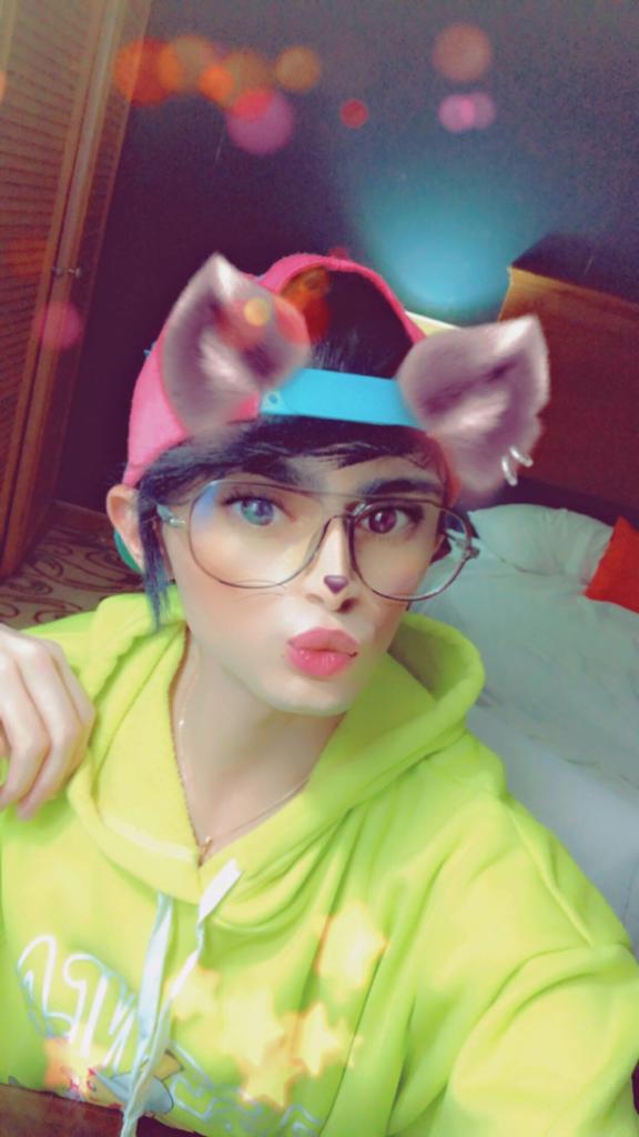 مسقط تايم 
منوا فاضي لحين 
احلى مساج او دلع 
الخوض @#السبب