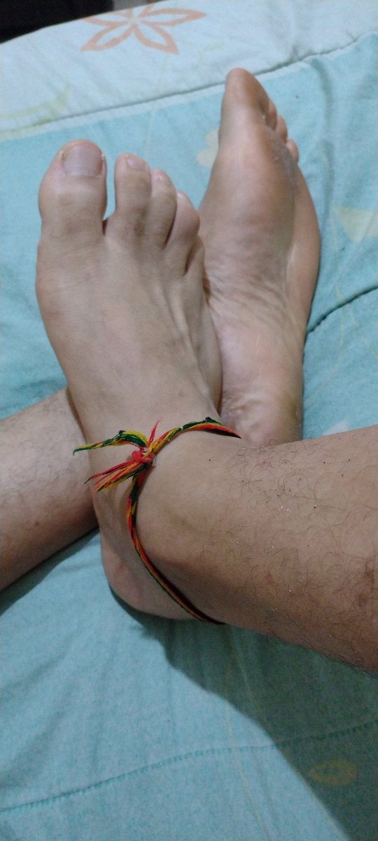 Pra quem curte pés, tá aí! #feets #pes #feticheporpes #fetish #Eurovision #gay #bi