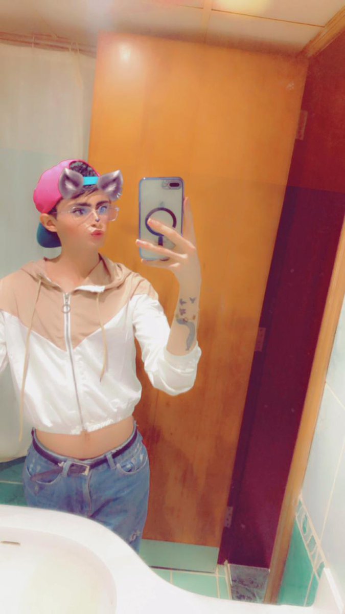 مسقط تايم 
منوا فاضي لحين 
احلى دلع او مساج 
الخوض #@$السيب