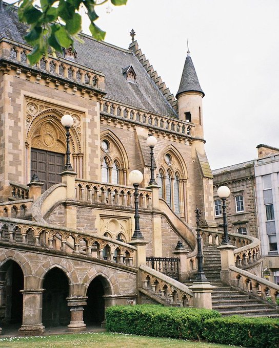 ludasneck's tweet photo. The McManus Museum, Dundee, Scotland https://t.co/0CFbi8pup8