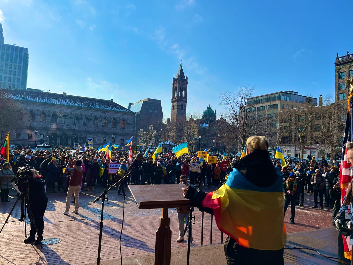 One year later, Boston is so proud to still #StandWithUkraine️ in the fight for freedom. Thank you <a href="/uccnorg/">Ukrainian Cultural Center of New England</a>, <a href="/RepLynch/">Stephen F. Lynch</a>, &amp; everyone who came out to rally in Copley Square in solidarity. Grateful also to my church <a href="/TrinityChBoston/">Trinity Church in the City of Boston</a> for hosting tonight’s 5PM prayer service. #bospoli