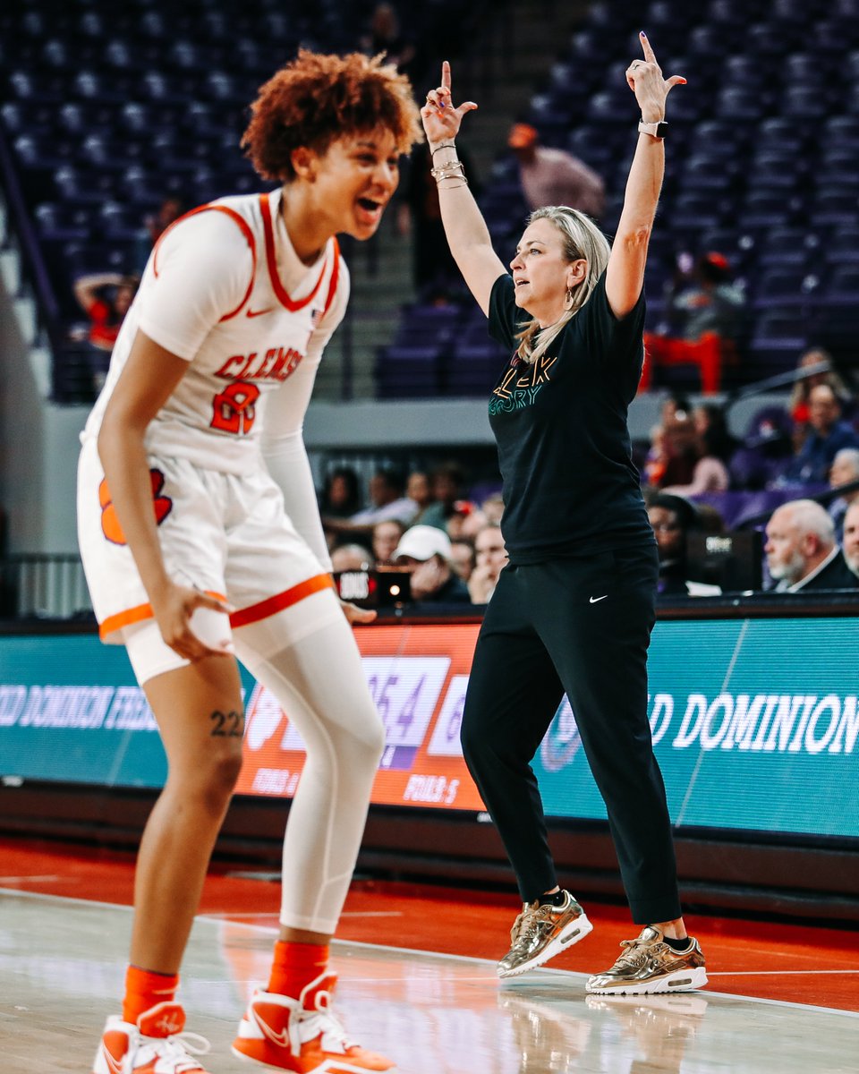 ClemsonWBB's tweet photo. Two top-25 wins in LJC this season...

ARE YOU NOT ENTERTAINED!? https://t.co/A9jkWLR2nM
