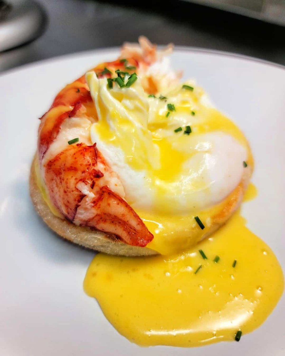 Brunch just got better! Try our Lobster Benedict Kit for Mother's Day - eepurl.com/ilDk3r