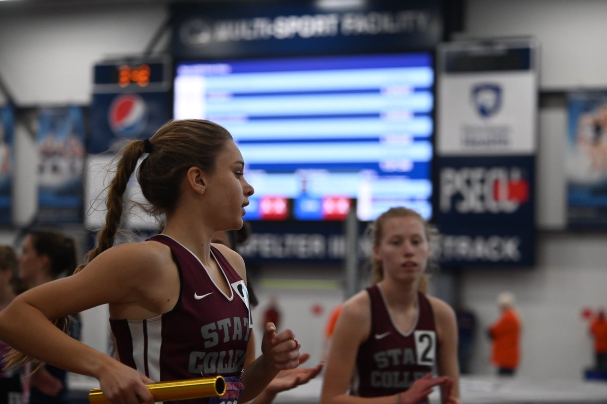 jacobwill_photo's tweet photo. @SC_TrackField Girls Distance Medley Relay placed second in the state with a time of 12:18.36!!
#GoState https://t.co/50JhYaZJZr