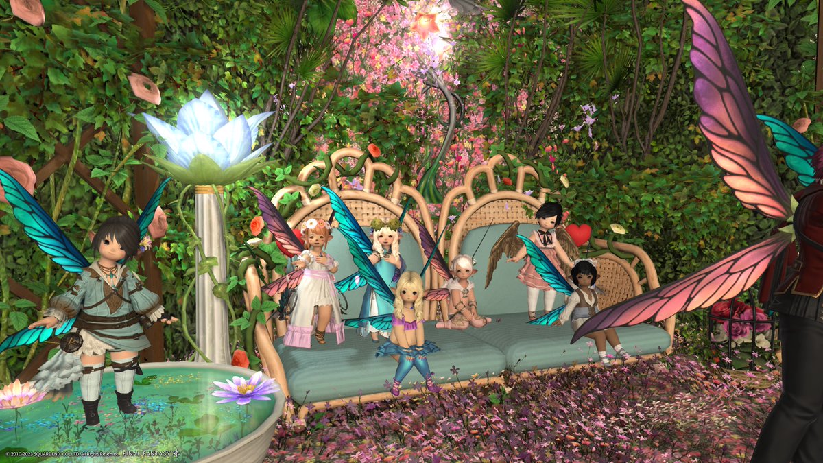 CHVRCH_BVRN3R's tweet photo. greetings from the lala corner!! #PixieDadParty https://t.co/uNYPh60YHB