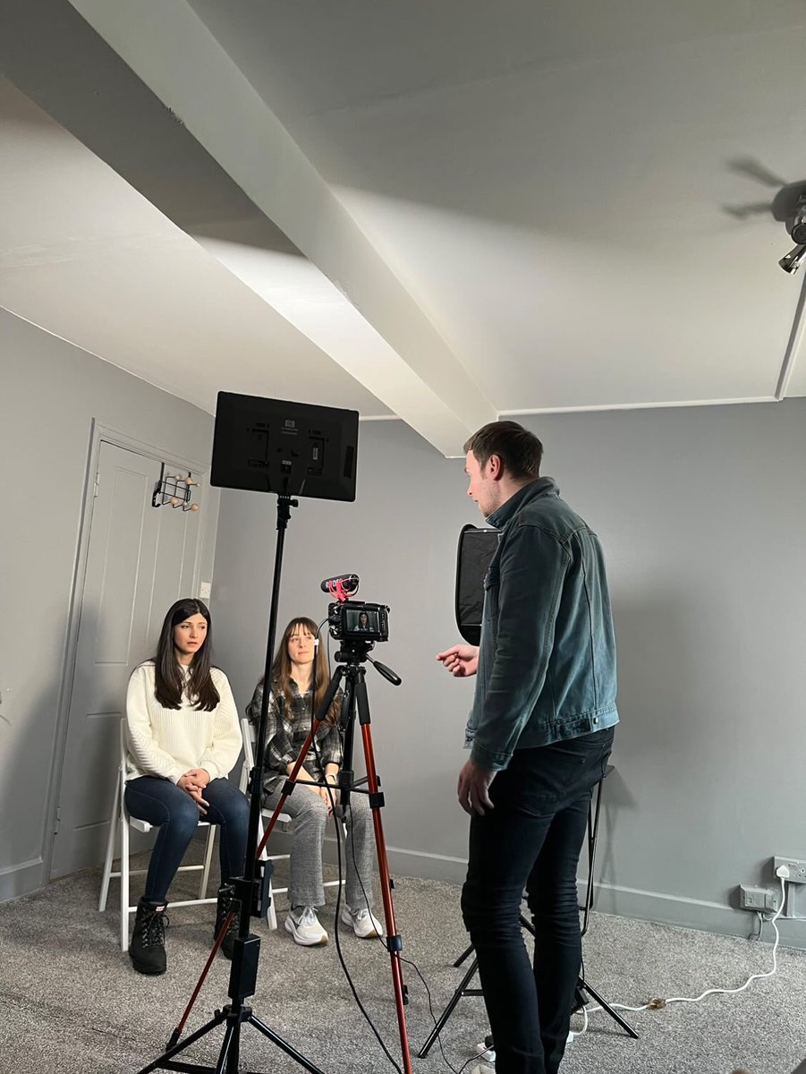 My first <a href="/TakeoneUk/">Take One Stage and Screen</a> session today! Thank you for creating such a safe space to work in with other lovely actors. 💖🎬

Acting reel: youtu.be/WN1TrGaEQGA

Rep: <a href="/davidballmgmt/">David Ball Management</a>