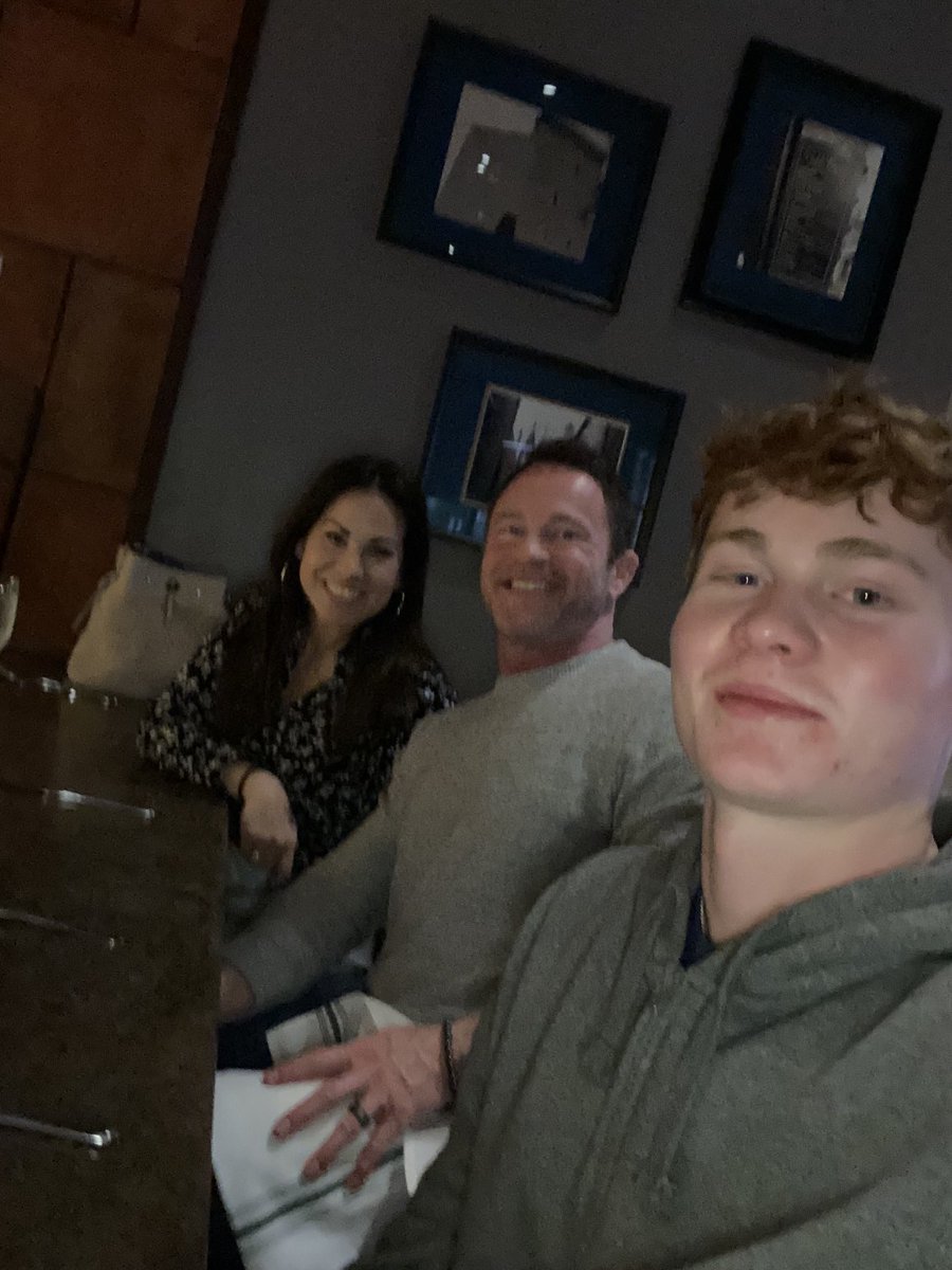 Jbaker0171's tweet photo. Dinner with good people - undefeated
⁦@jakebaker41⁩ https://t.co/dKIMasB2AB