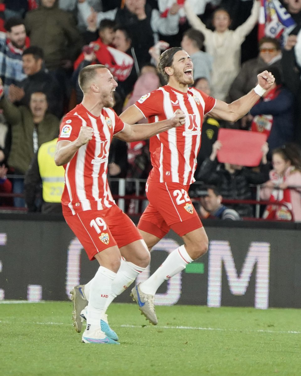 _CesarVargas's tweet photo. Lo de hoy no es una victoria más. A nivel histórico, es ganarle al único club de Primera al que nunca había derrotado la UD Almería. Al del 0-8 en Liga, al del 8-0 de global en semis de Copa, al de tantas y tantas tardes de aplastamiento. 

Se acabó. Es un día para siempre. https://t.co/TAd1uefXlm