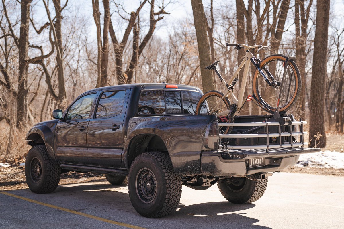 Sunday Funday with the Roch!
#mtb #bikestagram #dimond #tacoma #toyotatacoma #bikelife #bikeiowa