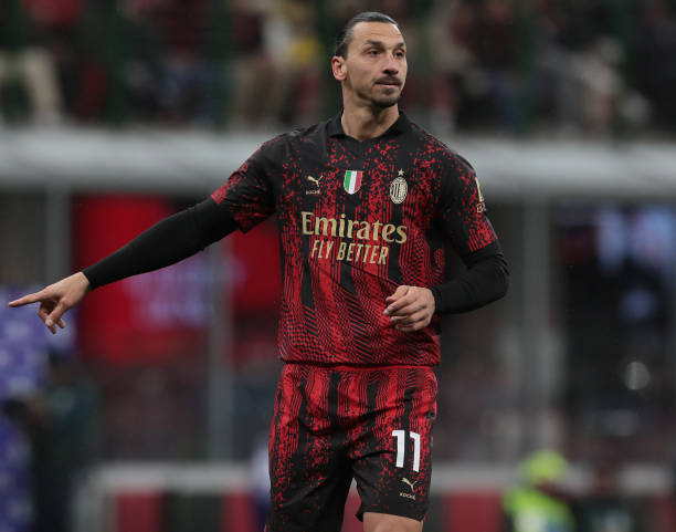 MilanPosts's tweet photo. Zlatan is Back https://t.co/rHhubgrjZH