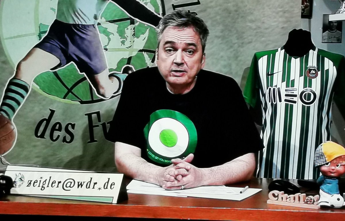 Best German Football Show with the best Portuguese Jersey #RioAve #VilaDoConde #zwwdf #Portugal (support your local hometowns)