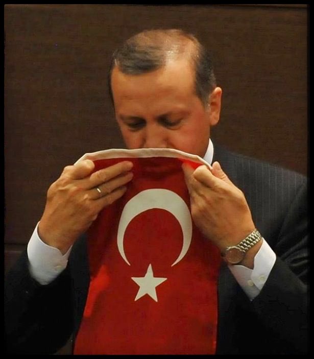 oznurcalik's tweet photo. Hayatını; sevdalısı olduğu milletine ve ülkesine adamış Cumhurbaşkanımız Sn @RTErdogan’a Rabbim’den sağlıklı ve uzun ömürler diliyorum.
Asrın Felaketini yaşadığımız bugünleri de yine Liderimizle ve Milletimizle beraber aşacak; yaraları beraber saracağız

#İyikiDoğdunMilletinAdamı https://t.co/JXLmuNzNvQ
