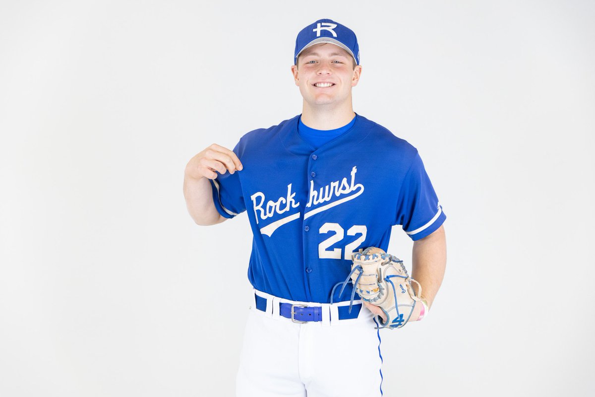 Walk off WALK! <a href="/hoytbennett22/">Hoyt Bennett</a> with the walk to give the Hawks the win! Hawks rally for 2 in the bottom of the 7th! #GoHawks