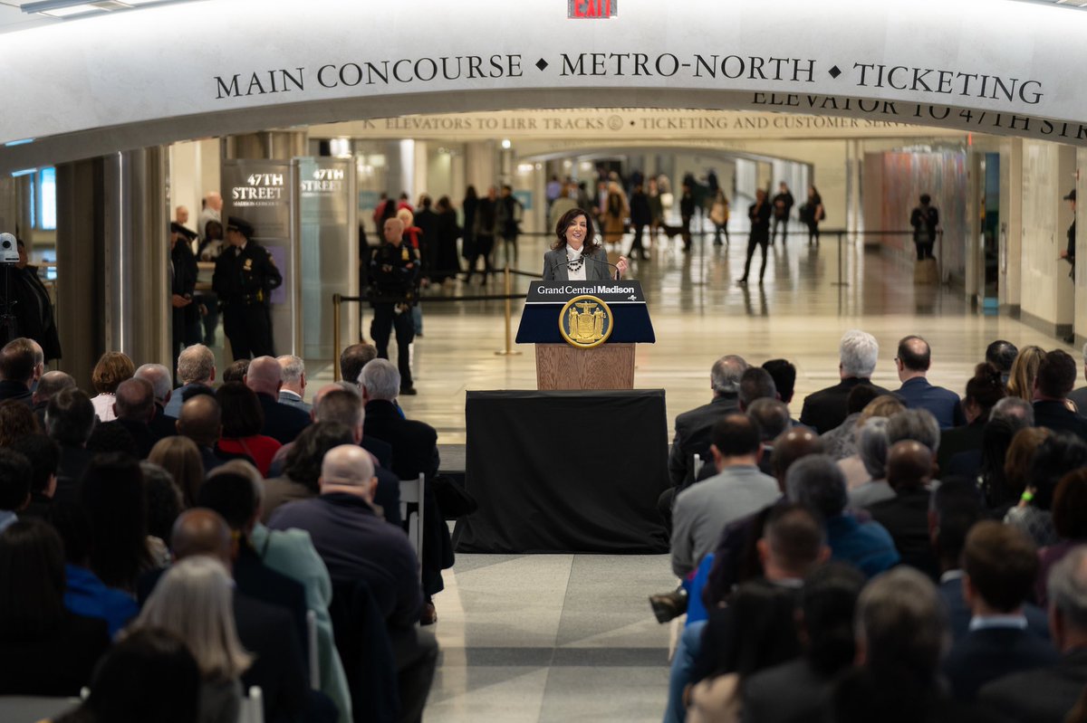 Governor Kathy Hochul tweet media