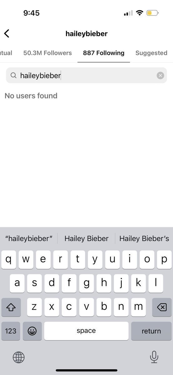 SGmymindandme's tweet photo. Hailey Bieber has unfollowed Hailey Bieber on instagram, in support of Selena Gomez https://t.co/4zz0cKetsu