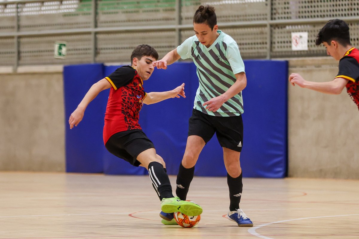 FCF_CAT's tweet photo. 🟡🔴 Empat entre la Selecció Catalana Infantil masculina i el @CFSEixample
🏆 Entrenament de les Seleccions Catalanes Base de futbol sala
📝: https://t.co/6UWdNOyi2y
📸: https://t.co/hEWXeW9FFn
#SeleccionsCatalanesFS #CampionatsEspanyaFS #InfantilFS https://t.co/2omKf2rpqm