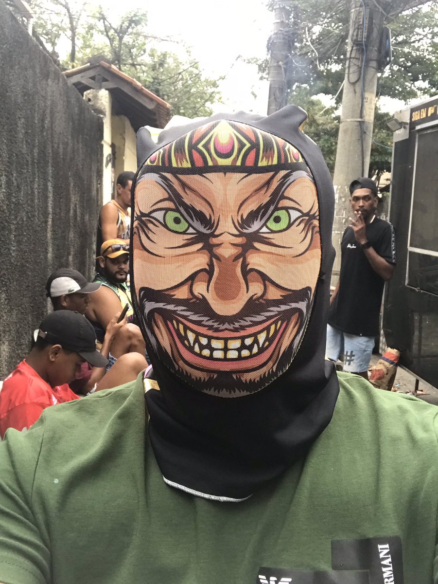 MuitaM's tweet photo. Máscara, lycra e casaca de costa ✅ 👑 https://t.co/4qtc93zz3d