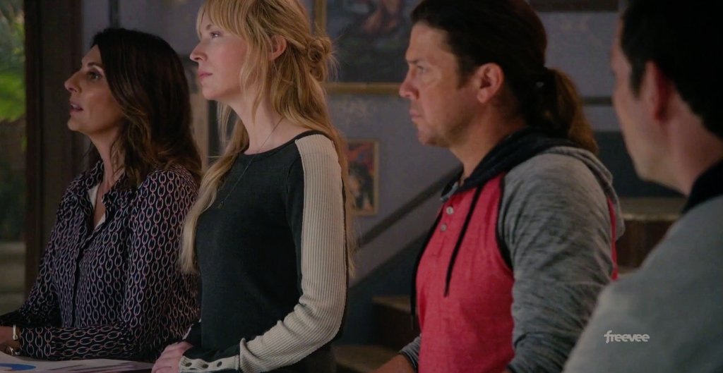 RadaBankova's tweet photo. "The Pyramid Job" #LeverageRedempt I love how Elliot takes care of Sophie,how Parker helps Harry with his role,how Sophie says they had a lot of plans with Nate, how she talks about him (I think that's a good reason to bring Tim back) I like the Parker's pink shoes @Dean_Devlin https://t.co/eVr3LtDQha