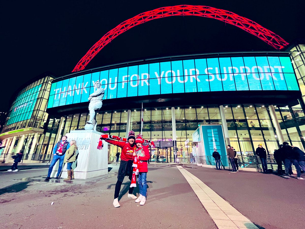 Primary_Ent's tweet photo. .@MilefieldP looking forward to seeing you all tomorrow for the @Primary_Ent Challenge! We’re just on our way back from that there @wembleystadium having bumped into @Castro1021 while celebrating the win with #OR7 ! @ManUtd ❤️🏆⚽️ https://t.co/b61wdlha2L