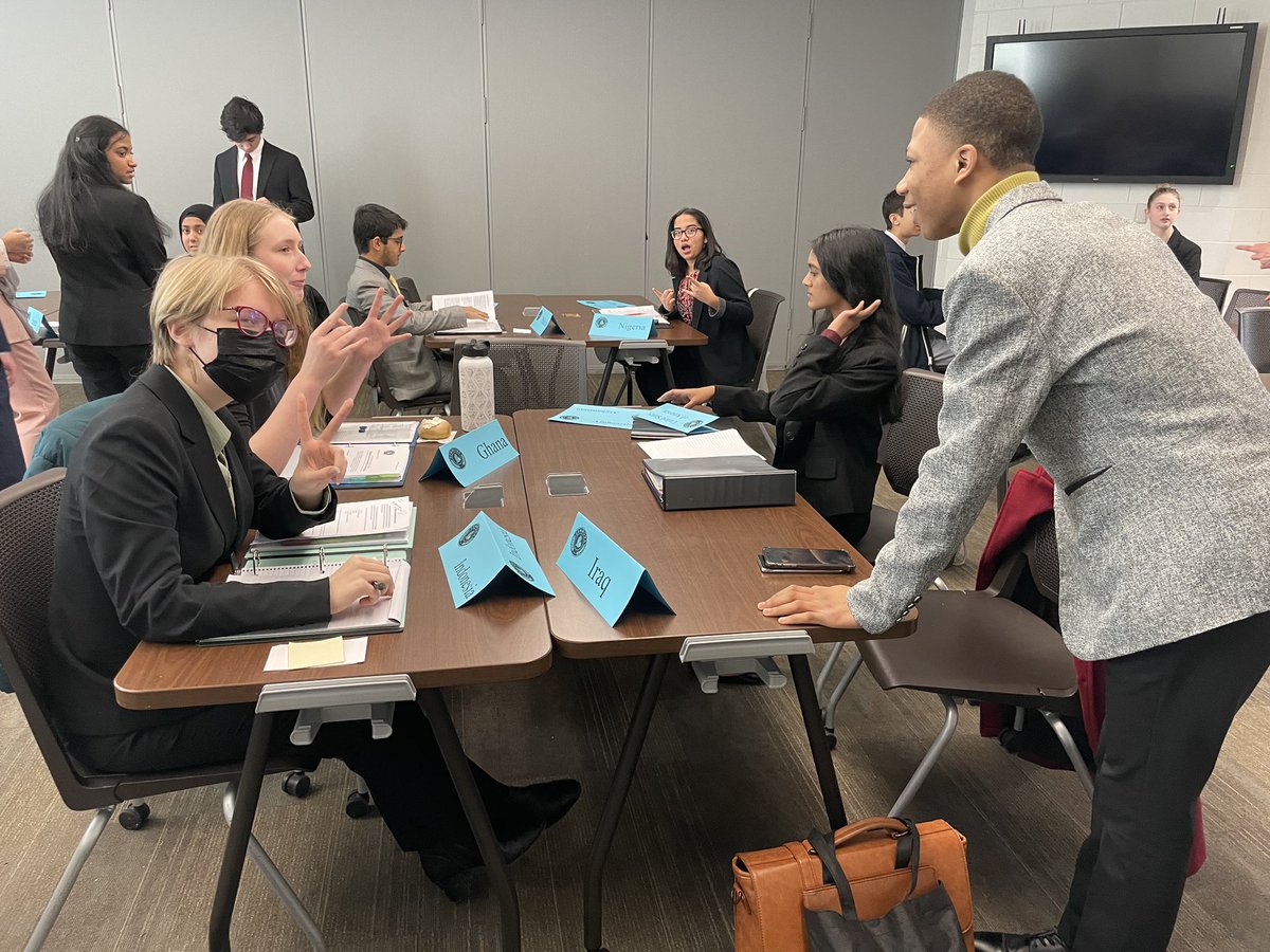 IsaiahGrays's tweet photo. Attending the SEMMUNA 2.0 conference was such an honor! Being Iraq, I successfully led a nearly unanimous resolution, and received the Cicero Award for best speaking and the Superior Delegate Award. These events always reveal to me that we have brilliant minds in Michigan! https://t.co/NLvqQJwLgu