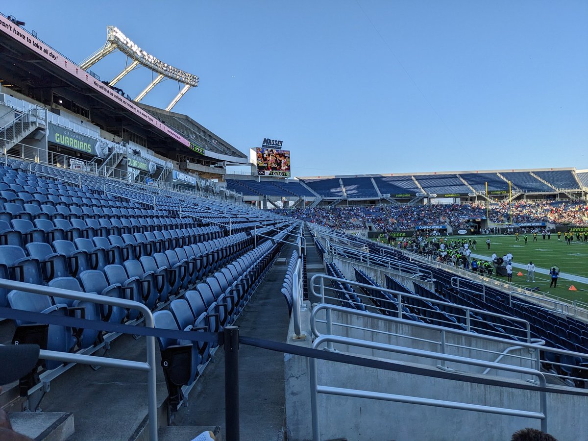 MWintercorn's tweet image. Yo @XFLGuardians, whoever thought that putting the fans in the sun and excluding the shaded seats RIGHT BEHIND YOUR OWN TEAM'S BENCH -- SHOULD BE FIRED!! #OrlandoGuardians #XFL