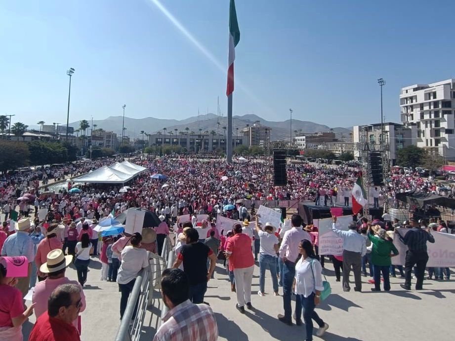 manolojim's tweet photo. Por el presente y el futuro de #México, defendamos nuestra democracia. 💪🏼🤠👍🏼#Coahuila #ElINENoSeToca https://t.co/U7iByqSMuN