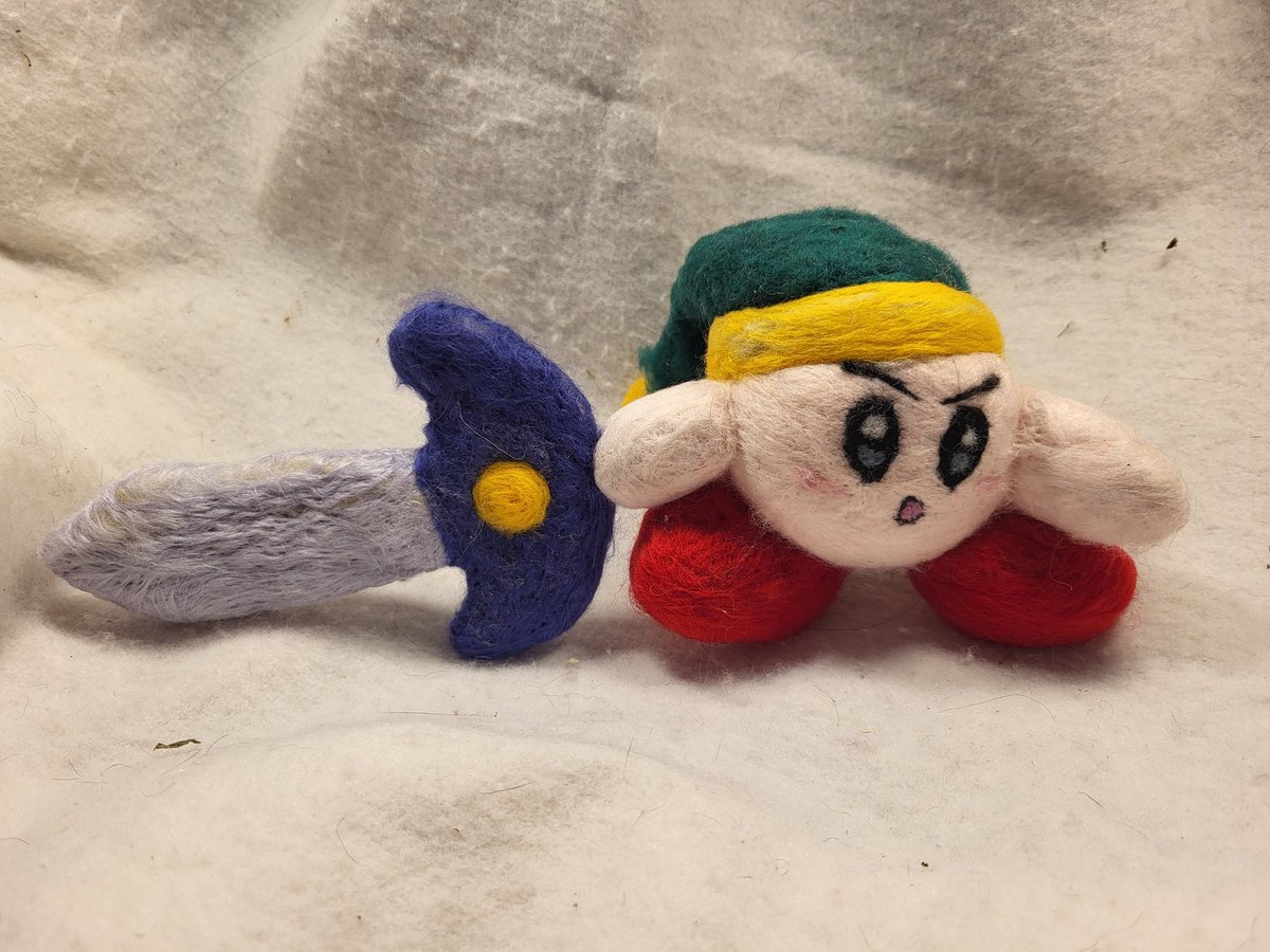 Just dropped, handmade Sword Kirby! It will be available in my shop's Etsy later today! #Kirby #kirbyfanart #needlefelting #handmade #gamerart