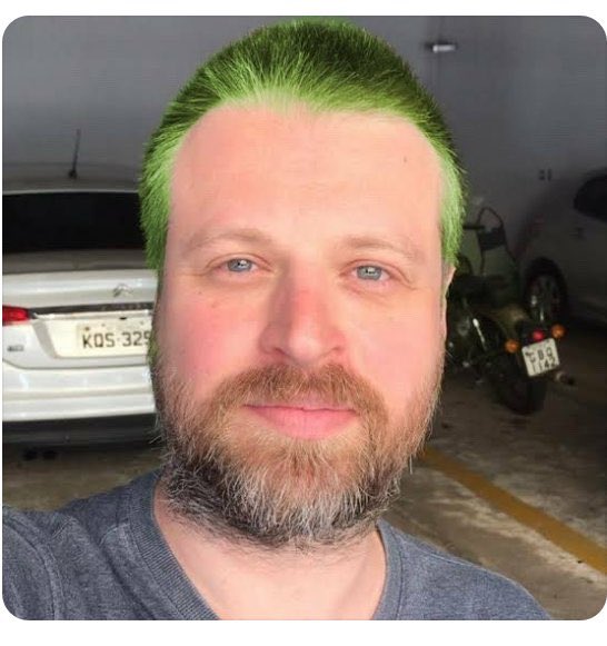 Wallace_Marinh's tweet photo. #Nascarnobandsports #CabeloVerde @slagospeed e @LipePaiga Eu já lancei o Roxo platinado kkkkklkk https://t.co/5RjMqPqMMc