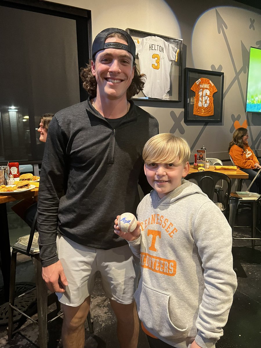 sfcates's tweet photo. Thank you for being so awesome @DollanderChase! Oliver and Lane haven’t stopped talking about you since Friday night! Go Vols! @cngimpy https://t.co/Q6bdGff5uh