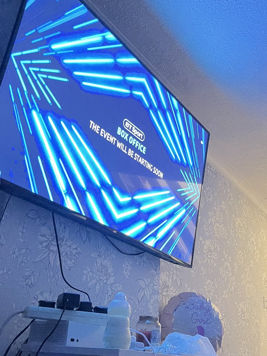 chanelle_ryan's tweet photo. @btsport charged twice for boxing and all it’s saying is this when I’m trying to cast??!! Why??! Useless #btboxoffice #btsport #boxing https://t.co/jcN5AMGyRW
