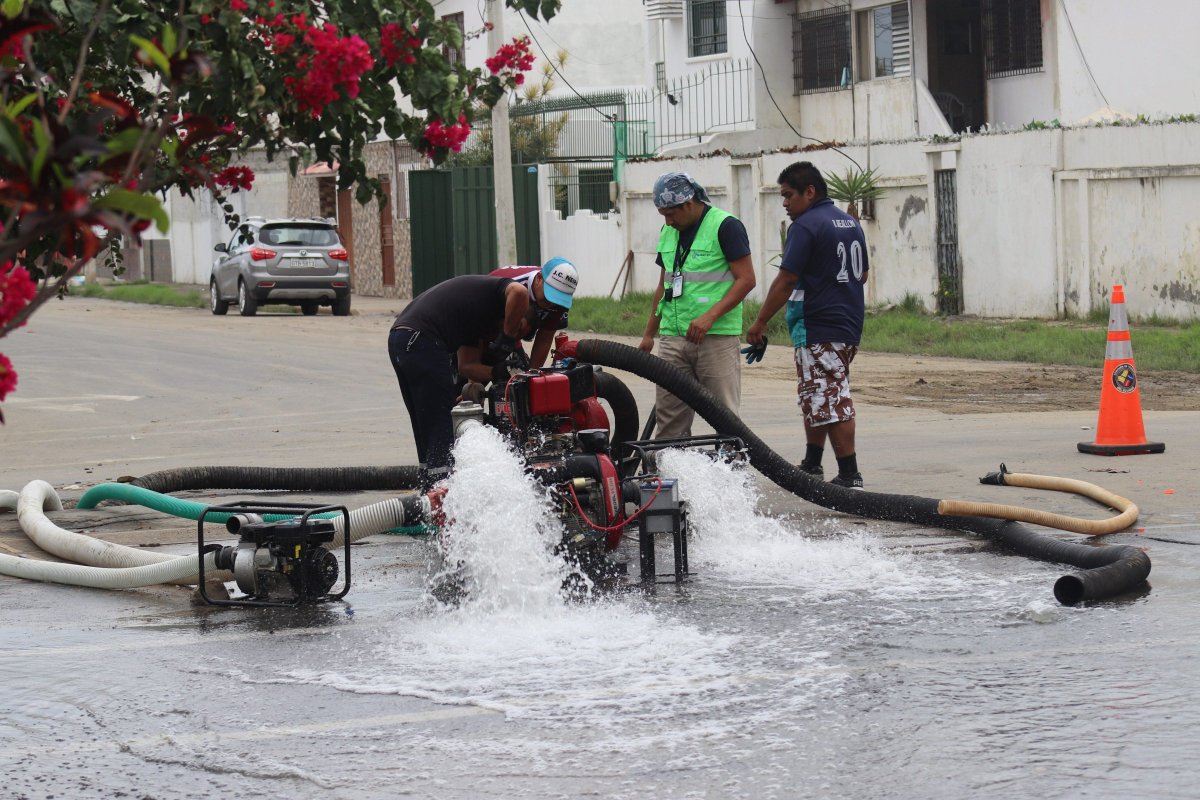 Daniel Cisneros tweet media