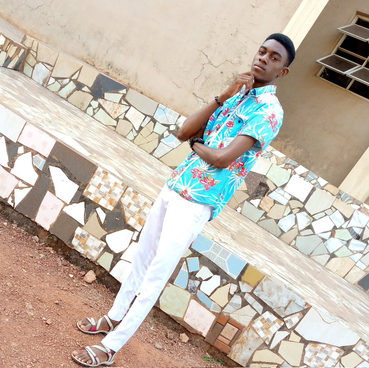 Esomchimagaa's tweet photo. #NewProfilePic https://t.co/bhjh0qqBiv